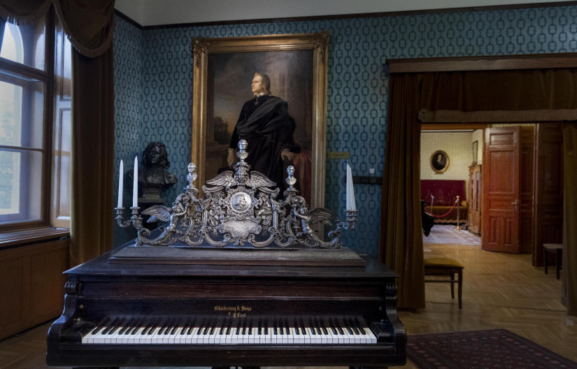 Liszt Bust & Liszt Photo Launch