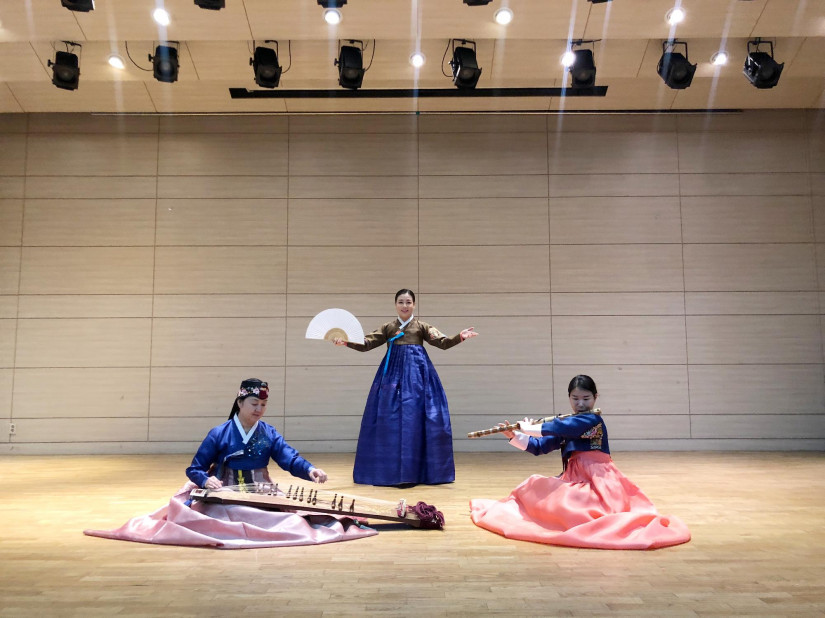 Traditional instrument mini concert by the South Korean Ewha Womens University and the Liszt Ferenc Academy of Music