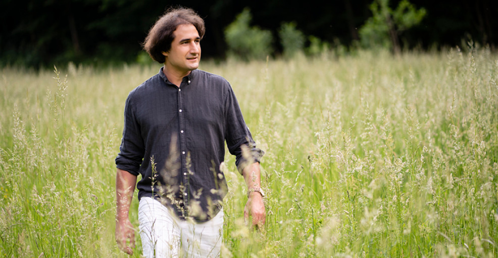 Hallgasson Füleire!